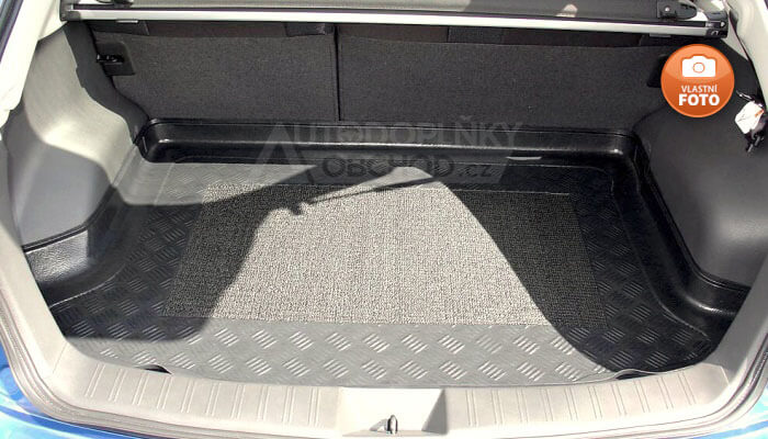 Vana do kufru přesně pasuje do zavazadlového prostoru modelu auta Subaru Impreza III 2007- Hatchback